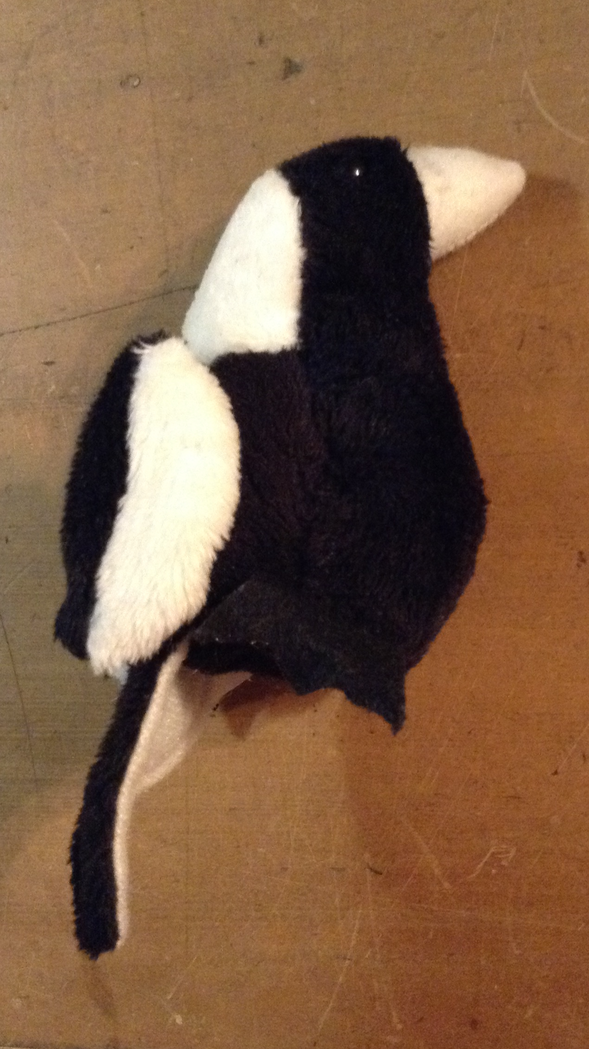 Finger Puppet - Magpie